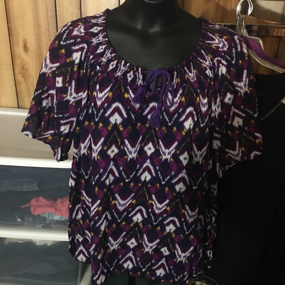 Very nice peasant top, like new!
